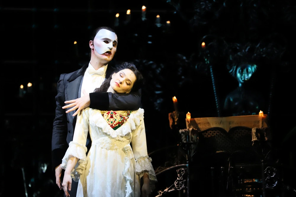 “เดอะ แฟนธอม ออฟ ดิ โอเปร่า” มิวสิคัลระดับโลกเหนือกาลเวลา เปิดม่านพิสูจน์โปรดักชั่น แสง-สี-เสียง สุดอลังการ ย้ำคอละครเวทีห้ามพลาด!!